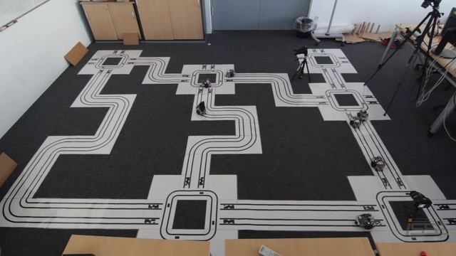 A Real-Word Realization of the AntNet Routing Algorithm with ActivityBots смотреть онлайн