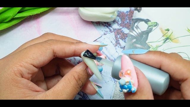 Roman Harper Roberta Robbins - luxurious butter blue nail art смотреть онлайн