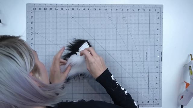Easy No-Sew Animal Ears Tutorial for Cosplay! смотреть онлайн