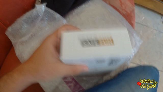 ULTRA LED BOSLLA 3 CORES H4 UNBOXING Boslla Bullet GOLD 3000K 4300K 6500K смотреть онлайн