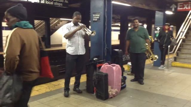 Музыканты в метро Нью-Йорка смотреть онлайн