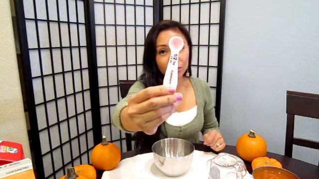 Homemade Pumpkin Facial Mask for all Skin Types DIY смотреть онлайн