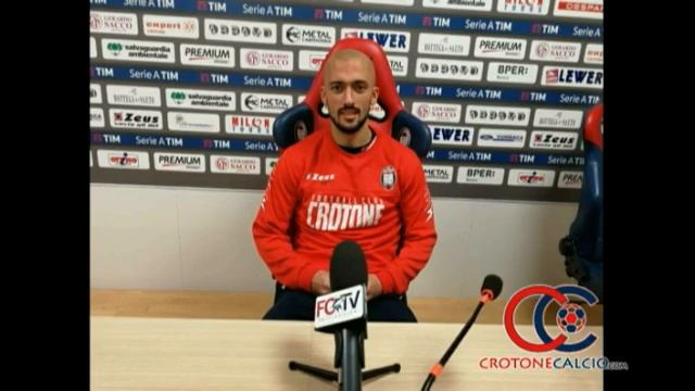 L'audio Benali prima di Benevento Crotone смотреть онлайн