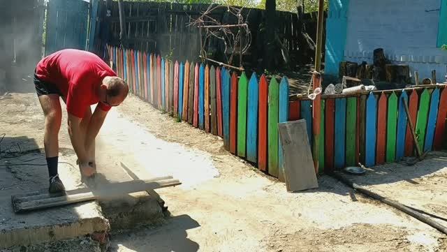 НЕ ВЫБРАСЫВАЙТЕ СТАРЫЙ ШИФЕР!!! ОГРАЖДЕНИЕ ДЛЯ ЦВЕТНИКА. СВОИМИ РУКАМИ. ПЕРЕДЕЛКА. #DIY. 9.mp4 смотреть онлайн