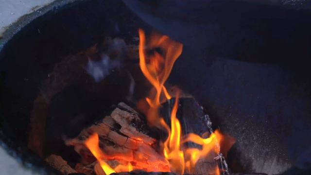 摘點豇豆角，二弟做“豆角燉牛肉”，湯汁拌米飯吃也太爽了｜Mukbang【鐵鍋視頻】 смотреть онлайн