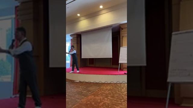 Жанат Кожамжаров. Брифинг 17 проф.поток, 32 базовый поток. Стамбул смотреть онлайн