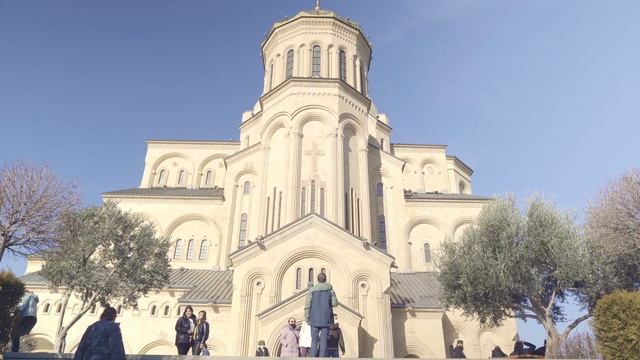 Тбилиси. Собор Цминда Самеба. Исполинский дом Православия. смотреть онлайн