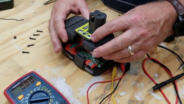 Ryobi One+ 18V Lithium Battery Fix смотреть онлайн