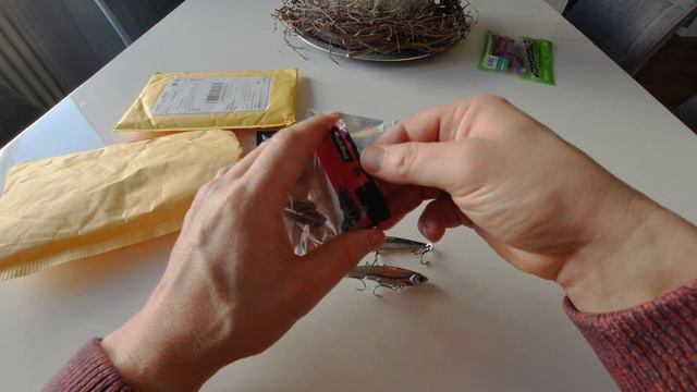 Блесна Цикада обзор распоковка с Алиэкспресс Aliexpress Уневерсалная блесна на окуня щуку и для мор смотреть онлайн