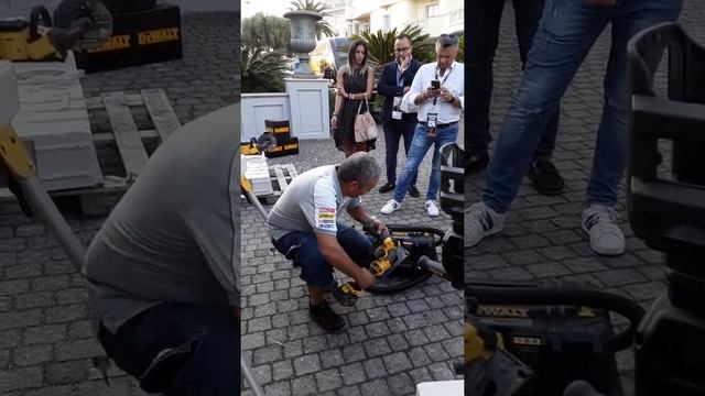 Scanalatrice 54v DEWALT DCG200 смотреть онлайн