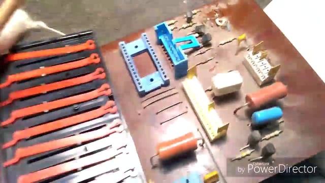 Что можно взять со старого телевизора Фатон ц 276 и обзор плат с телевизоров Рубин, Славутич, Садко смотреть онлайн