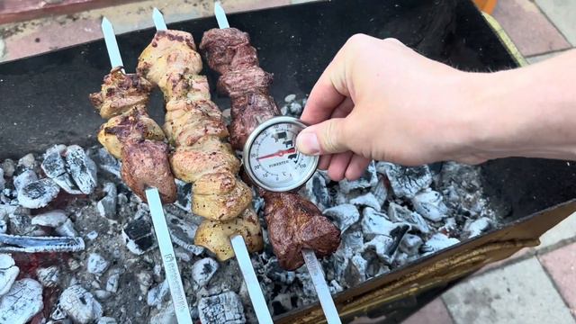 Шашлык из шеи против шашлыка из индейки. Определяем самый вкусный шашлык. Гран-при шашлыков! Финал! смотреть онлайн