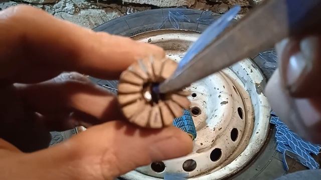 лепестковый круг или диск для дрели смотреть онлайн