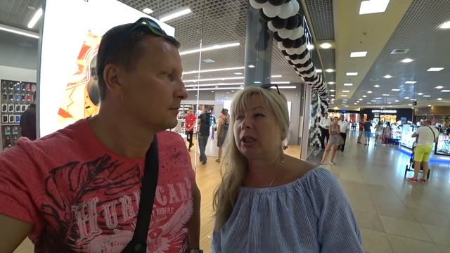 ШОПИНГ В КАРАВАНЕ И ДАФИ, КУПИЛИ ШОКОЛАД | Arina Belaja смотреть онлайн