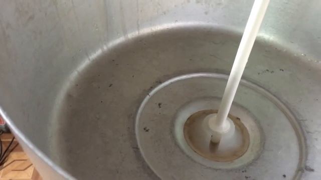 КАК ДЕЛАЮТ ДОМАШНЮЮ СМЕТАНУ смотреть онлайн