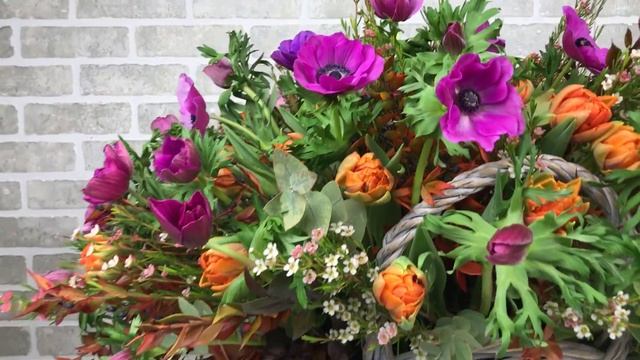 Корзина "Письмо весны" смотреть онлайн