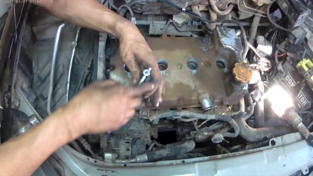 как правильно откручивать болты крышки клапонов не сломав их смотреть онлайн