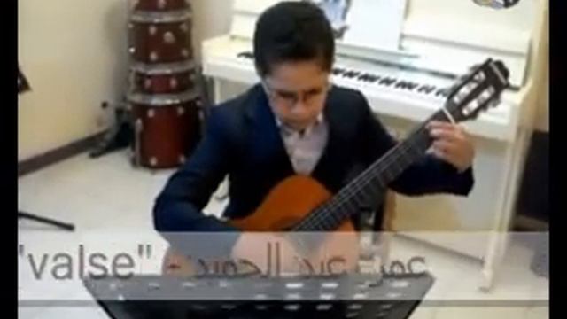 (michel agib - conservatory) مقطوعة valse - عمر عبد الحميد GUITAR смотреть онлайн