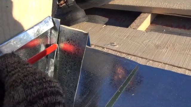 Обход трубы металлом на кровле.Кровля Уфа смотреть онлайн