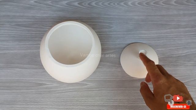 COMO FAZER VASOS DECORATIVOS DE GESSO E BEXIGA| #vasofeitocombexigaegesso #vasodegesso