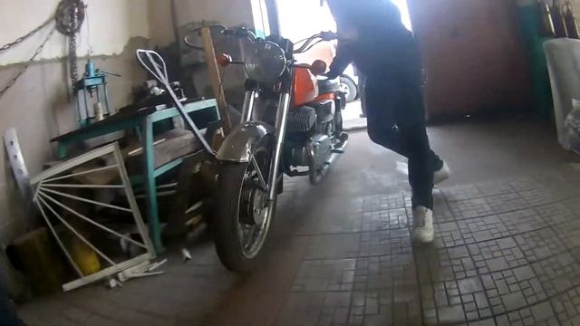 Покупка ЧЕЗЕТ 350/Cezet 472.3 с хромным обвесом, 10 лет простоя после капиталки смотреть онлайн