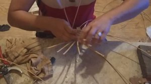 Плетение овального дна для корзины. Плетение из ивы