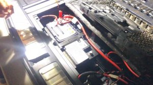 КАК  правильно заменить аккумулятор на  BMW X3 (F25) и  прошить с помощью DELPHI / 289100 / 288B00
