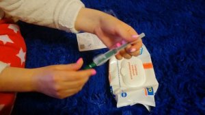 Как дать коту таблетку? Гениальный прибор! / ..trying to get a cat to swallow a pill...