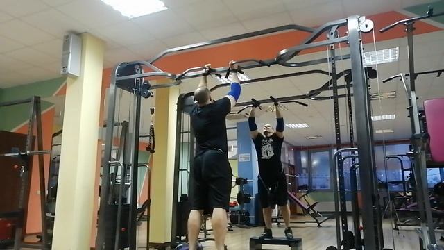 5 Подтягивания нейтральным+15кг смотреть онлайн