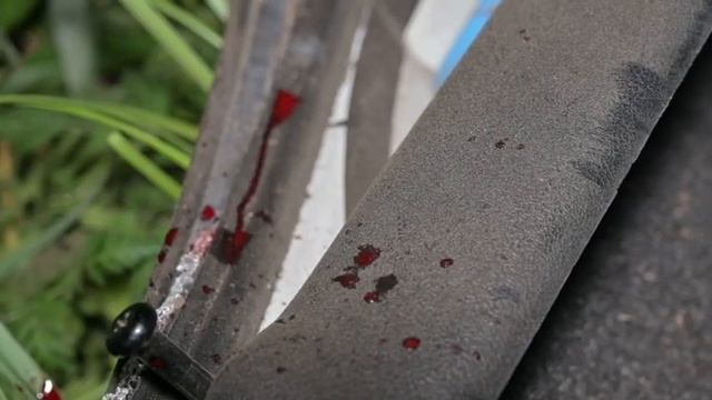 Дивом не втопився на Івана Купала: авто від утоплення врятувало дерево смотреть онлайн