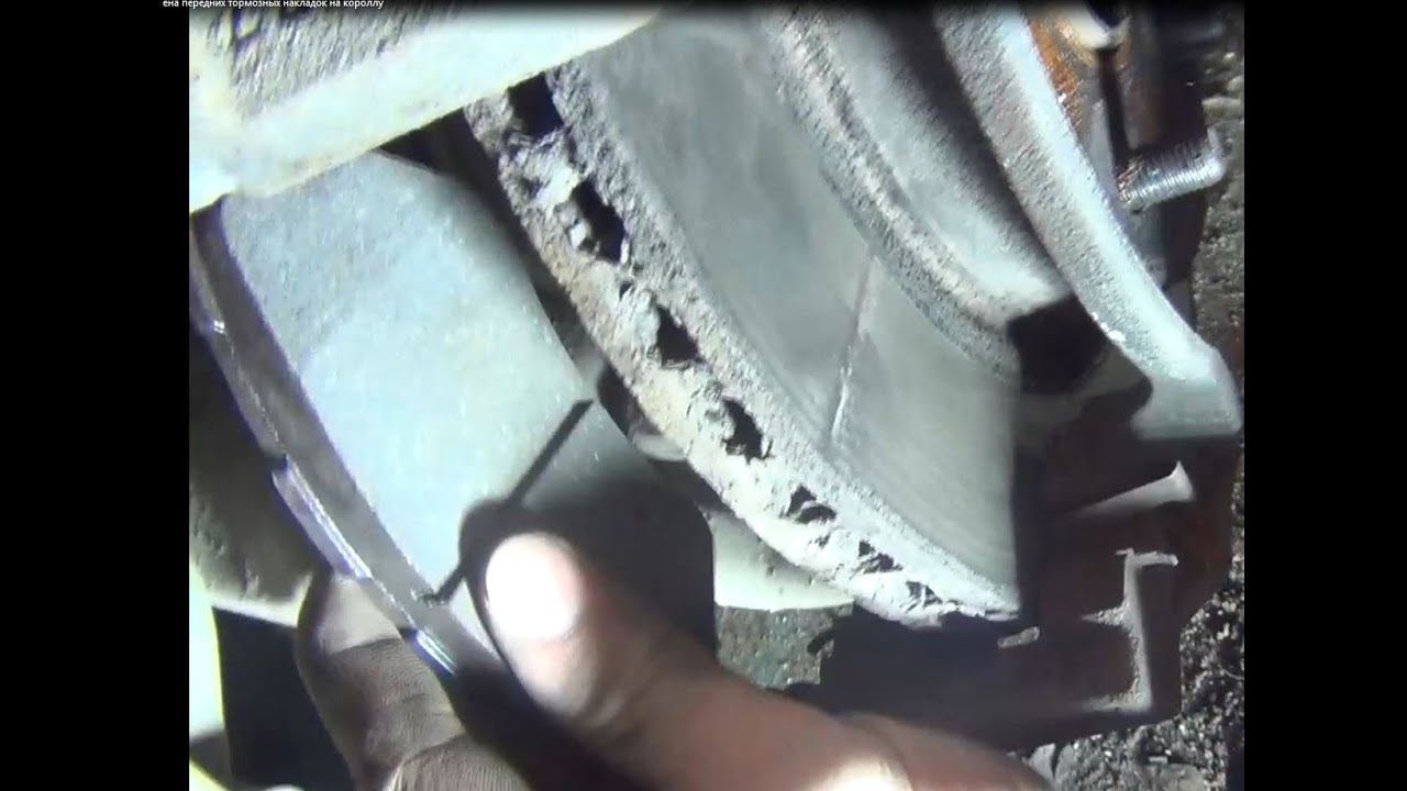 Замена передних тормозных колодок (накладок) на автомобиль Тойота Королла (Е150) смотреть онлайн