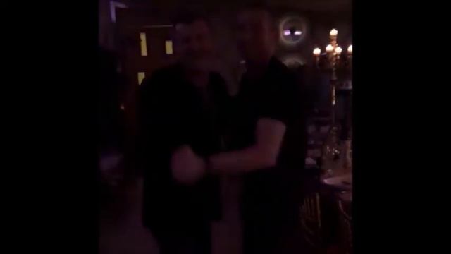 Максим Дрозд - Между нами тает лед смотреть онлайн