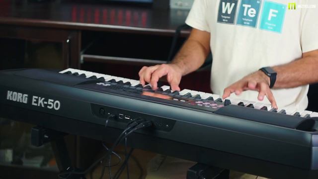 KORG EK-50 E.Piano AC Guitar смотреть онлайн