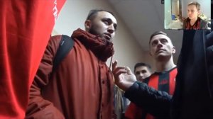 Лев против, против Панды ФХ