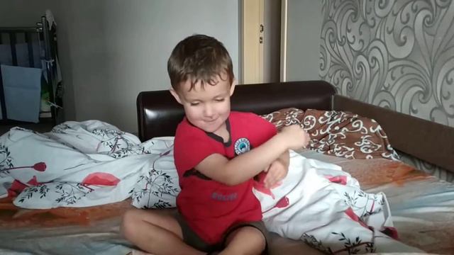 Мало Половин.Поет малыш.Умора. смотреть онлайн