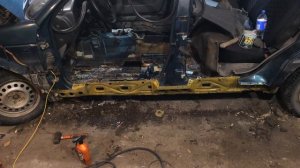 Ремонт Фольксваген Пассат Б3 переварка порога и дна