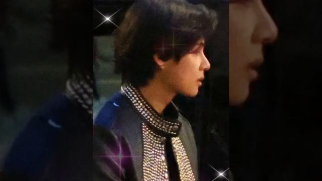 Ким Тэхён?Нереально Красивый Тэхени в Париже???голосуем за Тэхена (ссылки в коммент.)??? смотреть онлайн