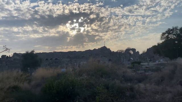 Турция, октябрь 2021. Античный Сиде - музей под открытм небом. смотреть онлайн