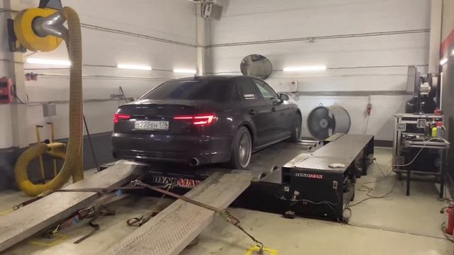 Audi A4B9 St3 Revo TVS ST2+ 414HP 577 Hm смотреть онлайн