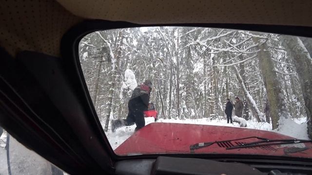 Стоковая Нива на ВЛИ-5 зимний оффроуд покатушка Нивы Уазы и Mitsubishi L200. Часть 1. смотреть онлайн