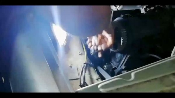 Как нарезать резьбу под шпильку ролика грм