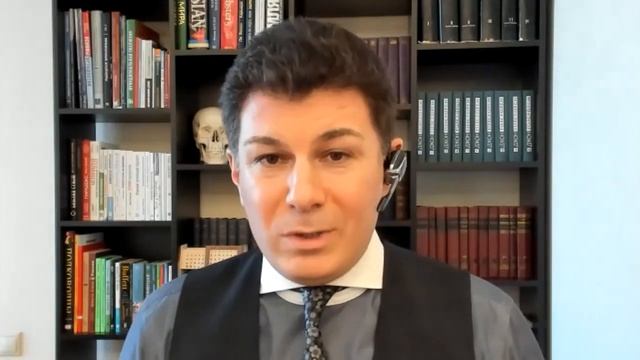 Под колпаком 025. Эффективный имидж. Макс Колпаков и Олег Брагинский смотреть онлайн