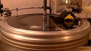Как делают виниловые пластинки