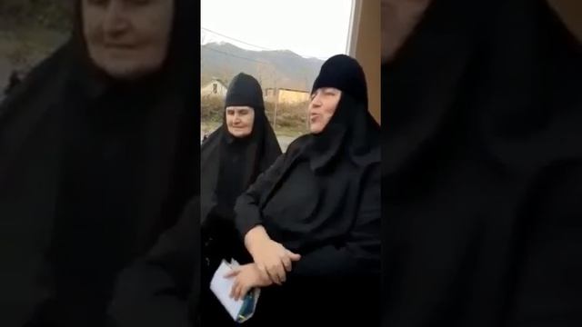 Женщина должна давать. Слова монашки смотреть онлайн