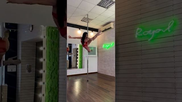 Полденс. Танец на пилоны. Элементы на пилоне. Pole dance. Dance. Пилон дома. смотреть онлайн