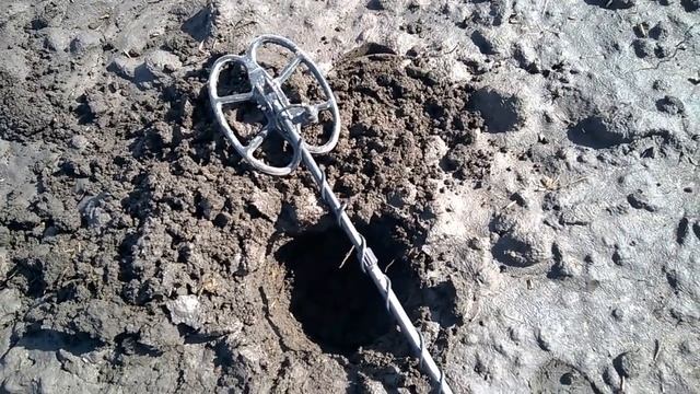 Detech Chaser-Коп на выбитом поле! Месим грязь! :)