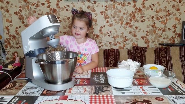 Чизкейк творожный. Очень вкусный рецепт из доступных ингредиентов. смотреть онлайн