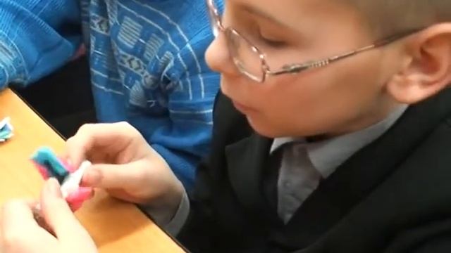 Творческие мастерские в школе Грота (Подари свет) смотреть онлайн