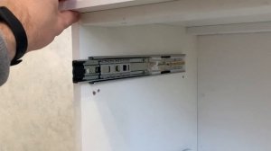 Монтаж,монтаж или установка направляющей для выдвижных ящиков с доводчиками своими рукам