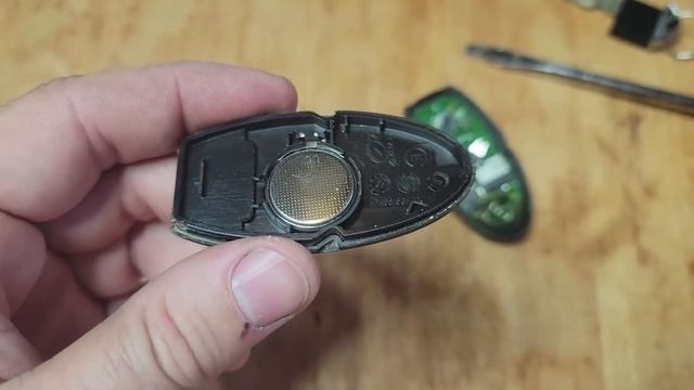INFINITI or NISSAN Key Fob Battery REPLACEMENT смотреть онлайн